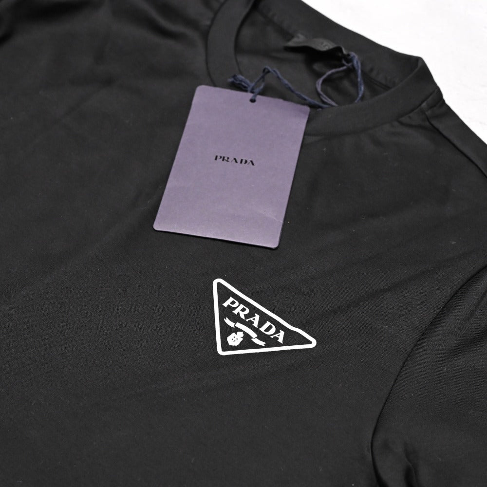 PRADA ロゴ ブラック Tシャツ